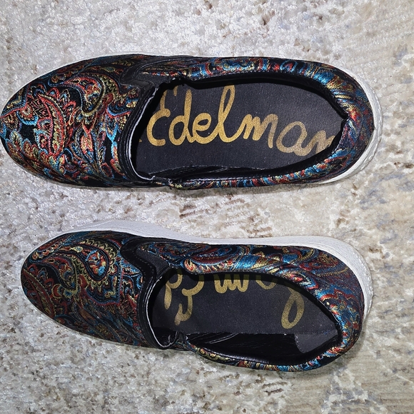 Womens Multicolor Slip-On Shoes - Picture 2 of 8